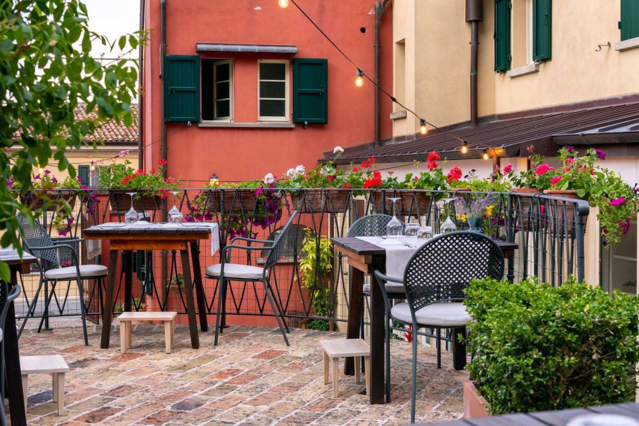 La Locanda Del Povero Diavolo Torriana ภายนอก รูปภาพ